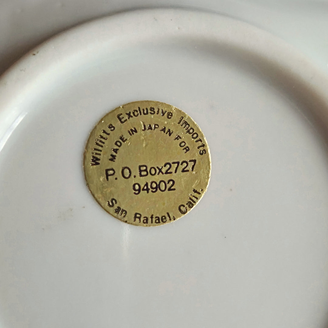 vintage ashtray sticker